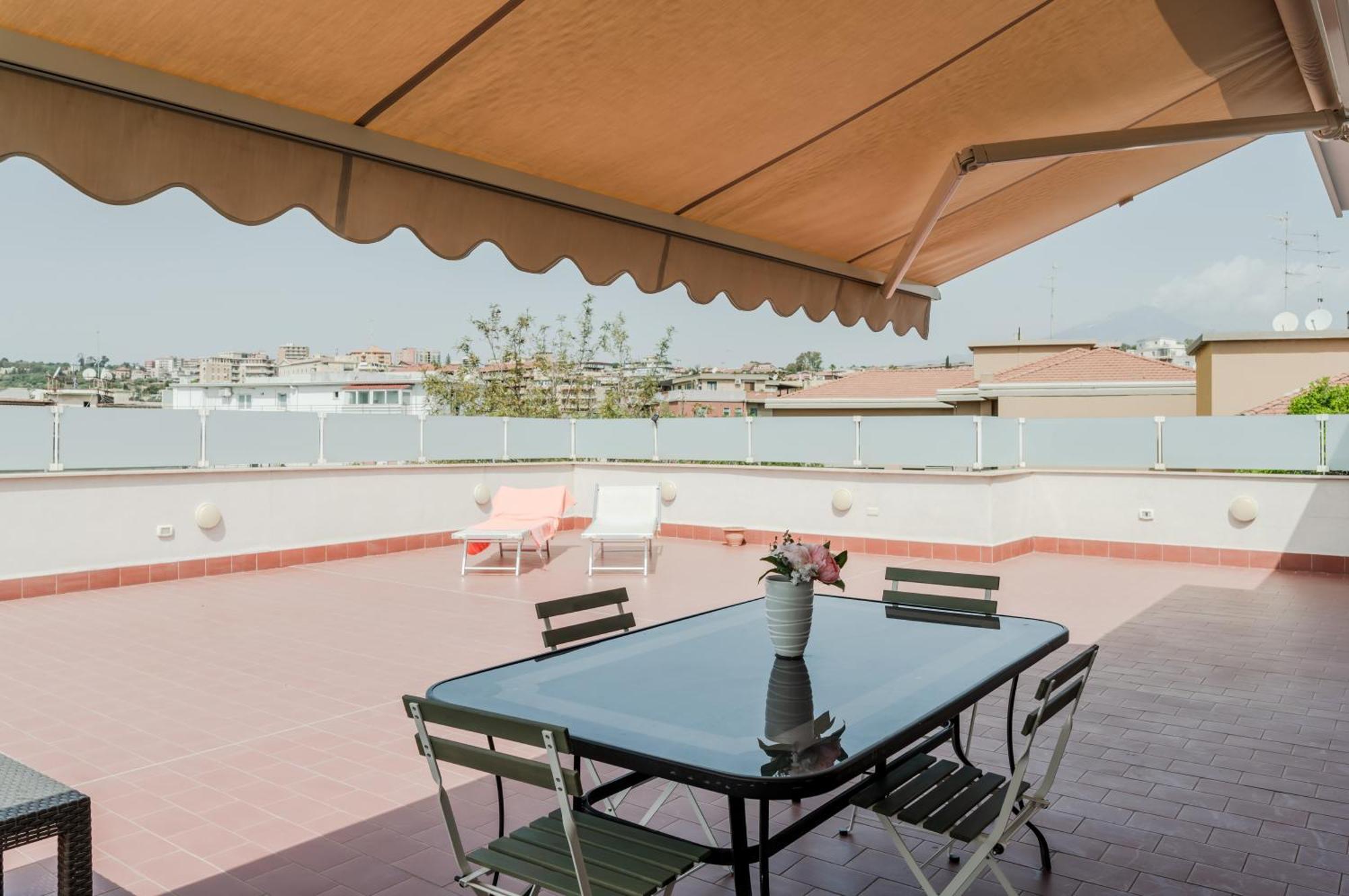 Catania Skyview Terrace: Your Urban Escape Екстер'єр фото